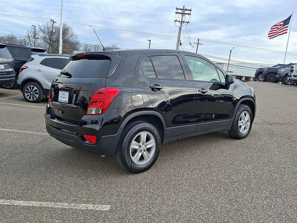 used 2022 Chevrolet Trax car, priced at $15,800