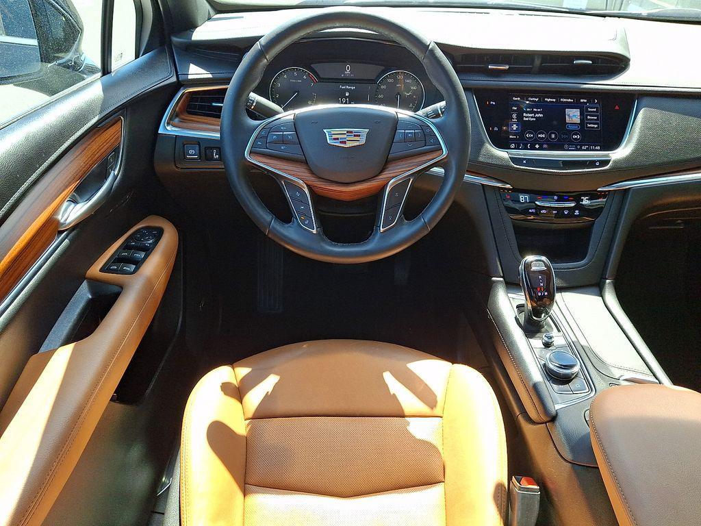 used 2022 Cadillac XT5 car, priced at $27,896