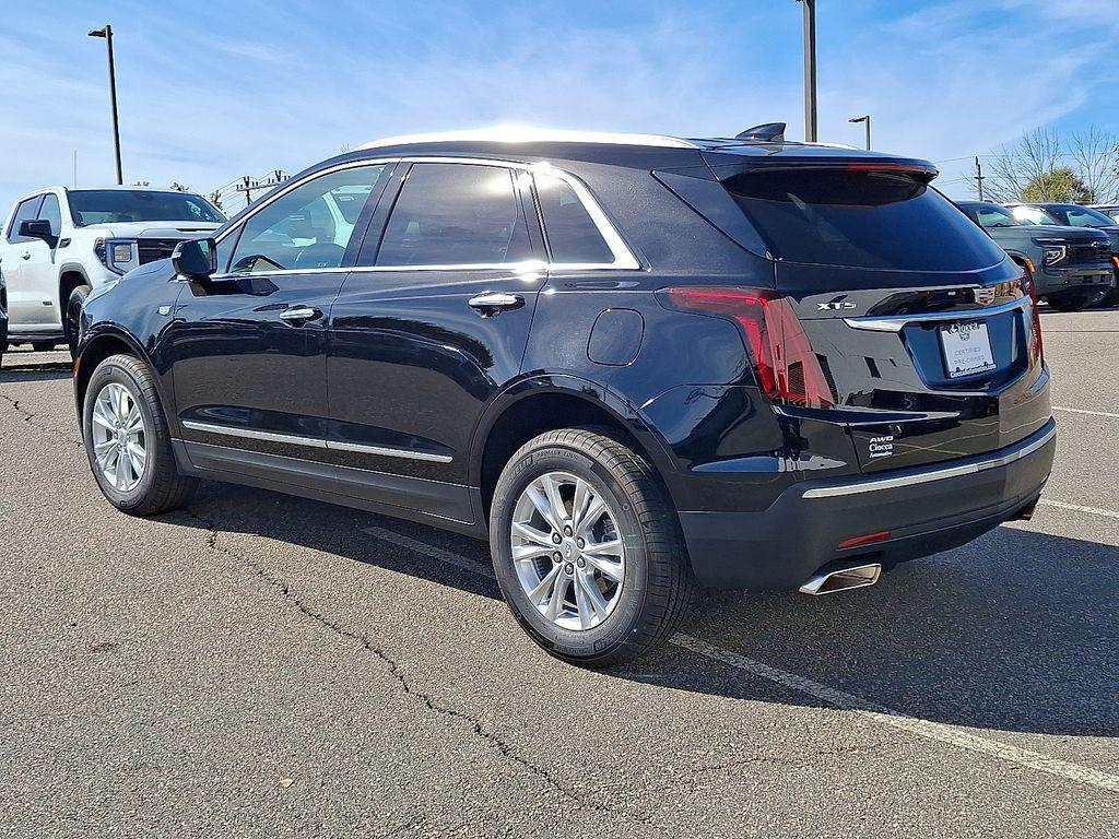used 2023 Cadillac XT5 car, priced at $25,900