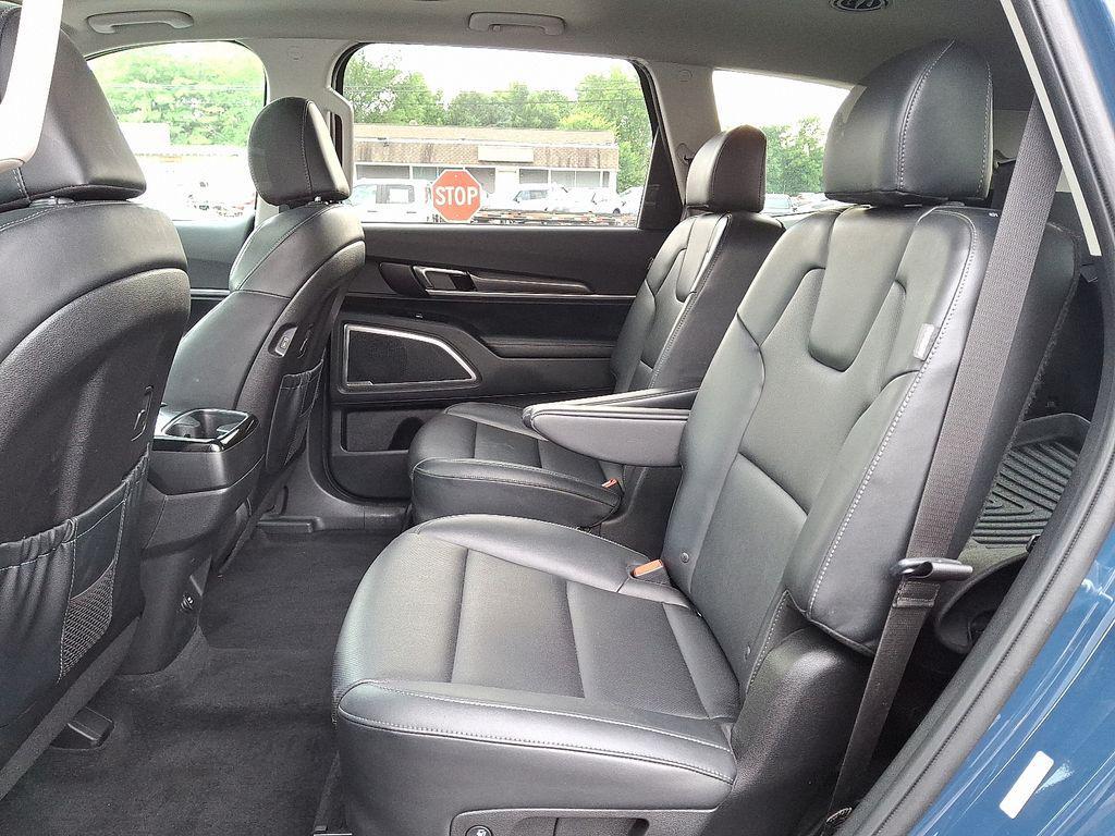 used 2024 Kia Telluride car, priced at $34,748