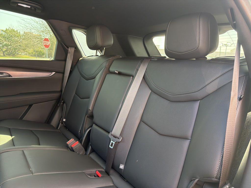 used 2024 Cadillac XT5 car, priced at $32,899