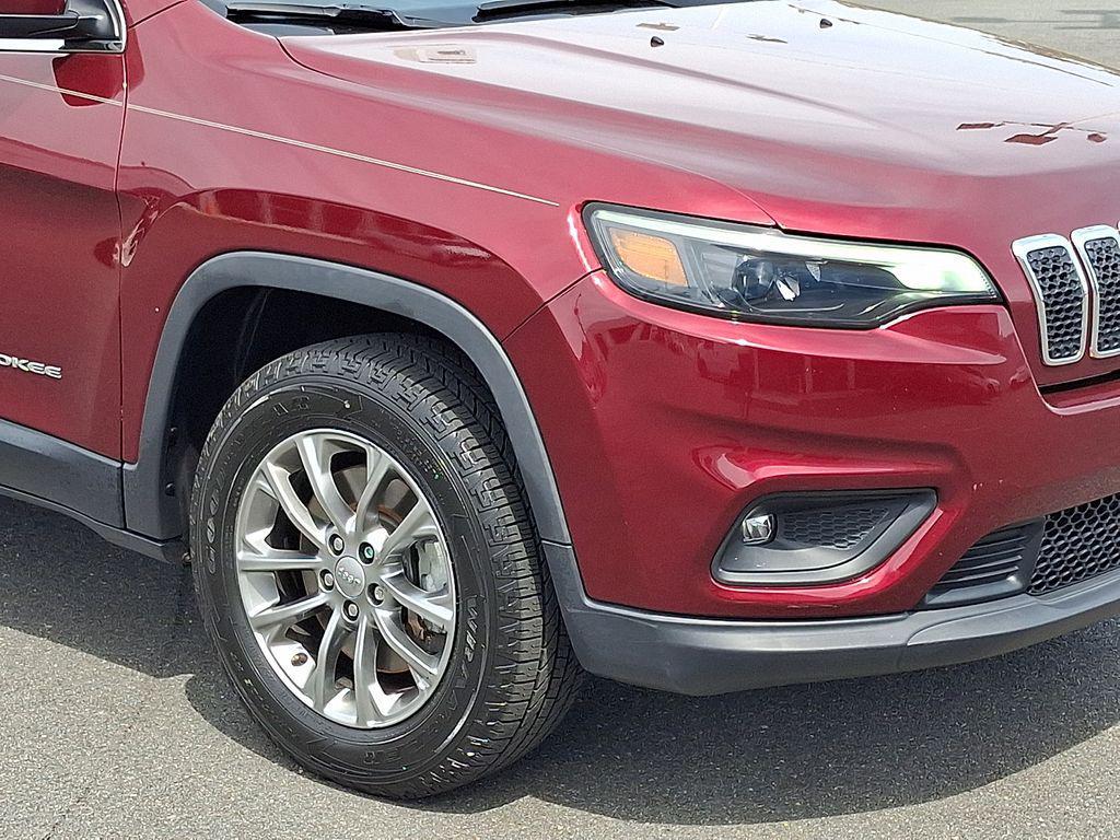 used 2020 Jeep Cherokee car, priced at $15,498