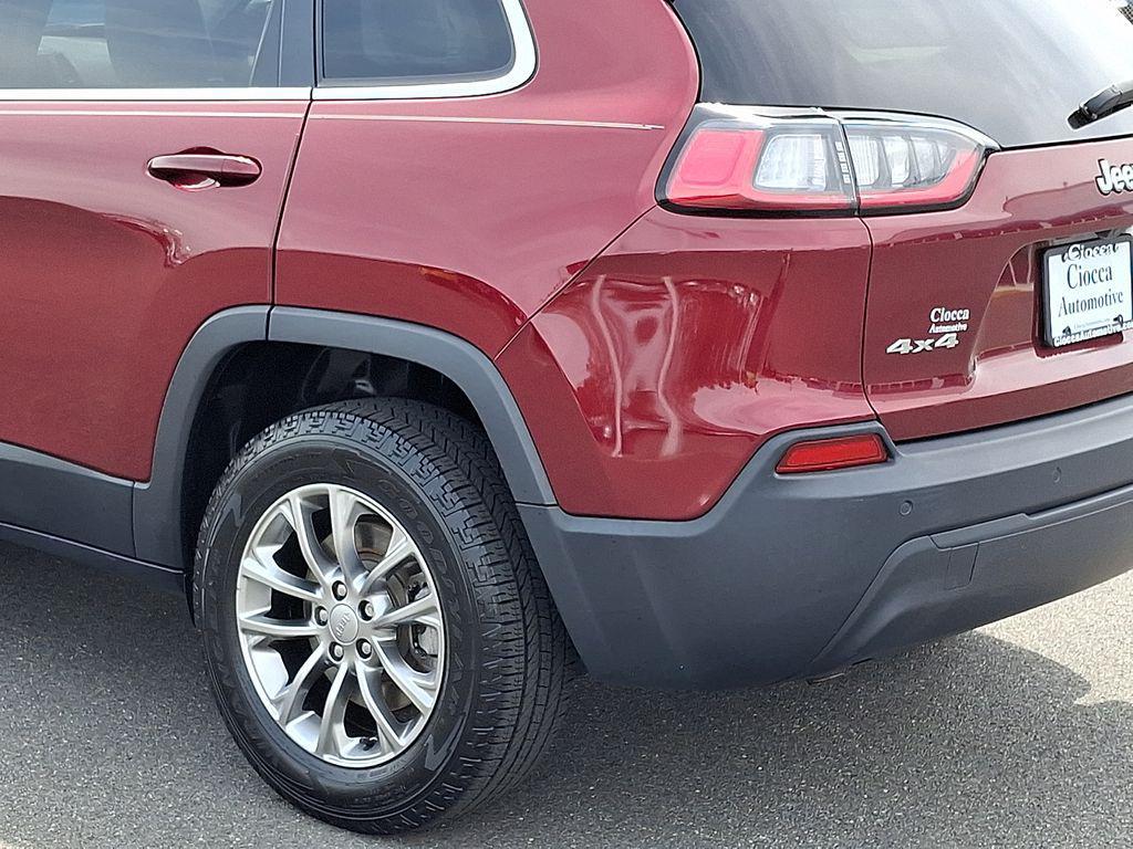 used 2020 Jeep Cherokee car, priced at $15,498