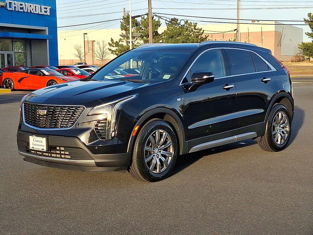 used 2022 Cadillac XT4 car, priced at $22,999