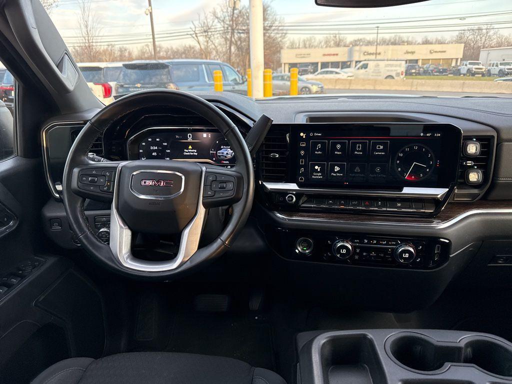 used 2023 GMC Sierra 1500 car, priced at $34,200