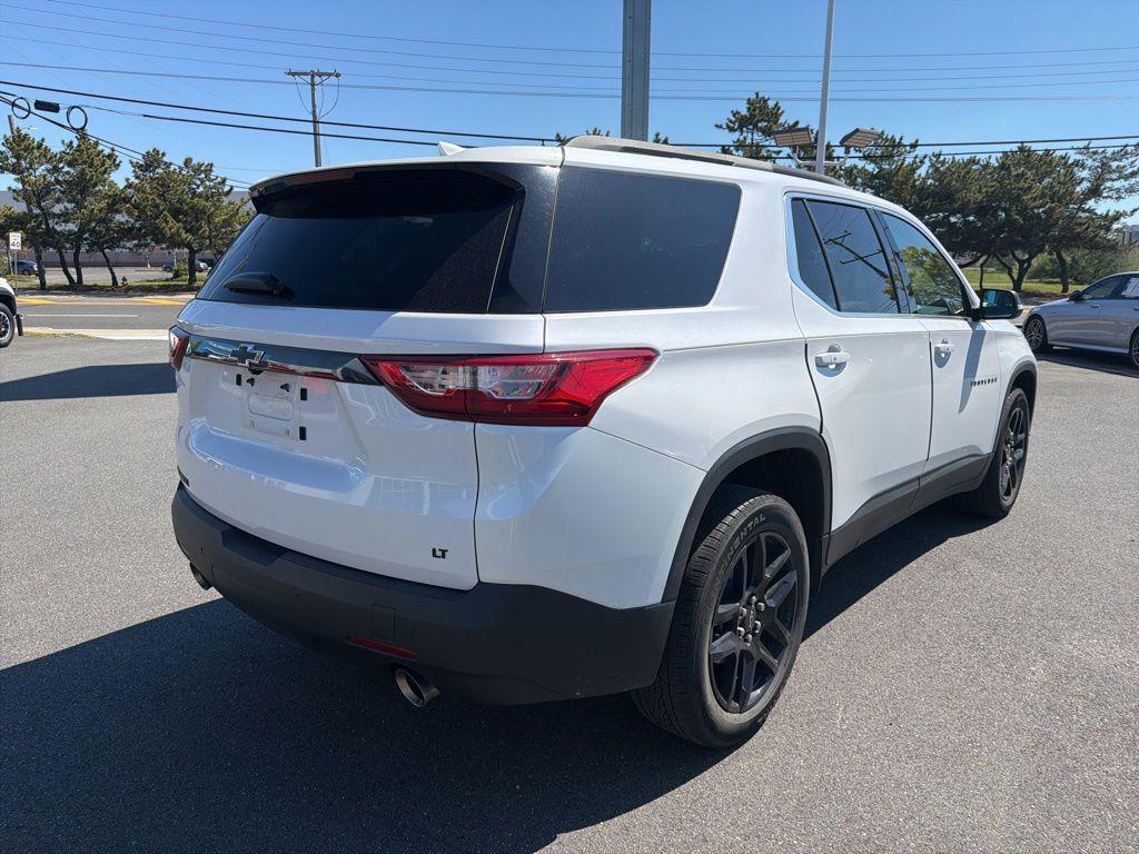 used 2021 Chevrolet Traverse car, priced at $28,499