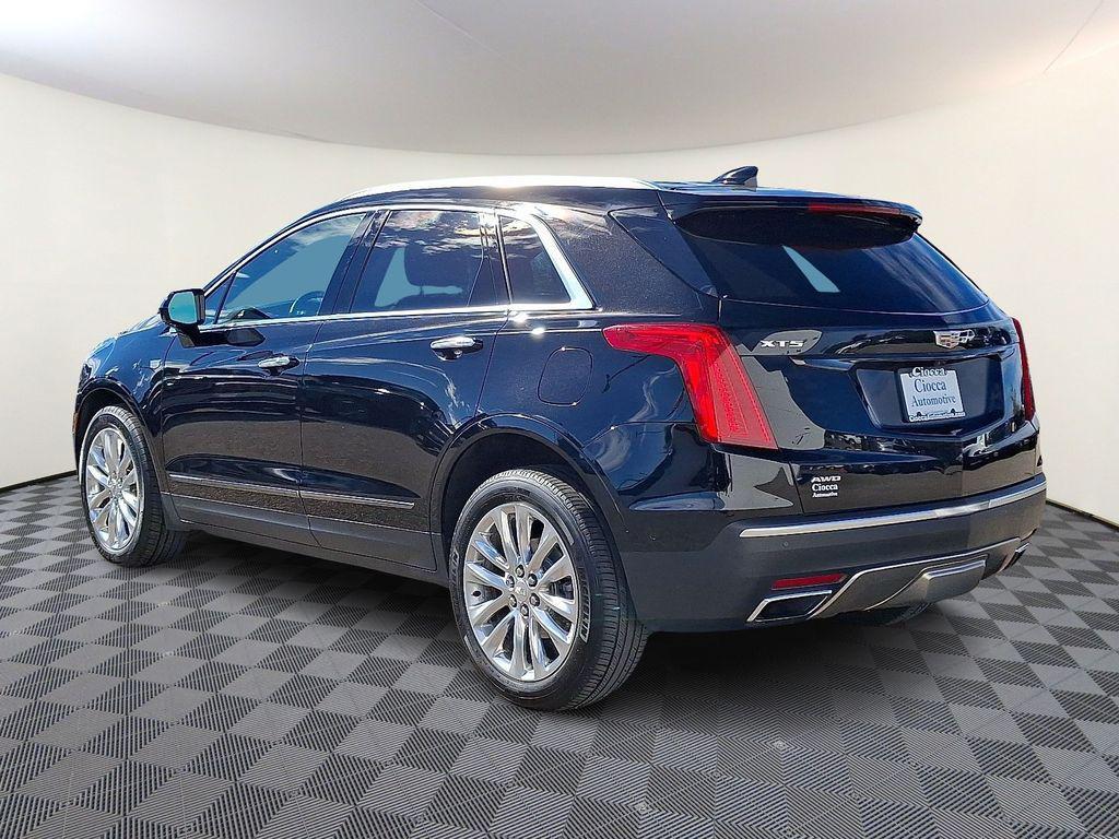 used 2017 Cadillac XT5 car, priced at $17,000