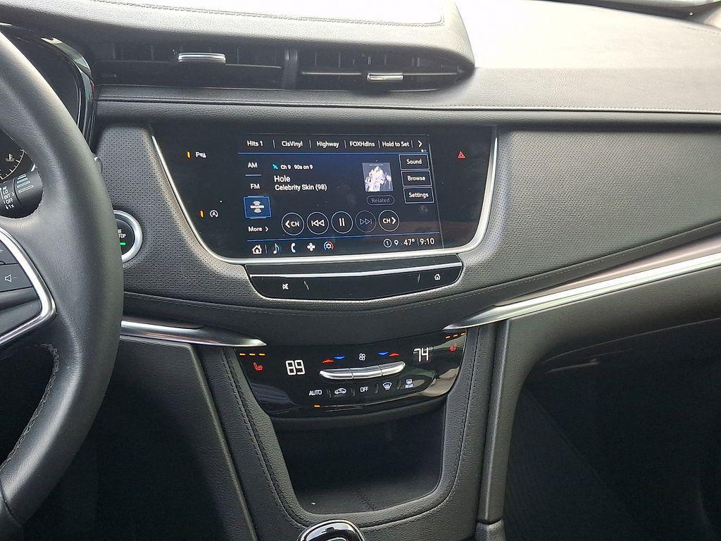 used 2022 Cadillac XT5 car, priced at $28,349