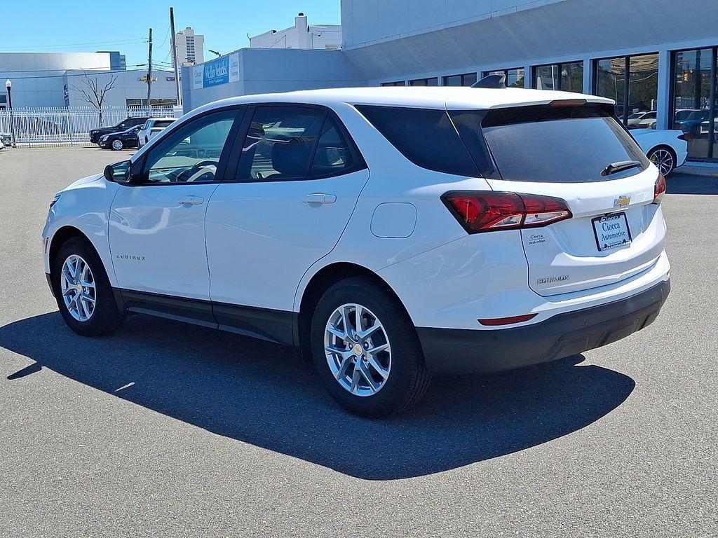 used 2023 Chevrolet Equinox car, priced at $20,996