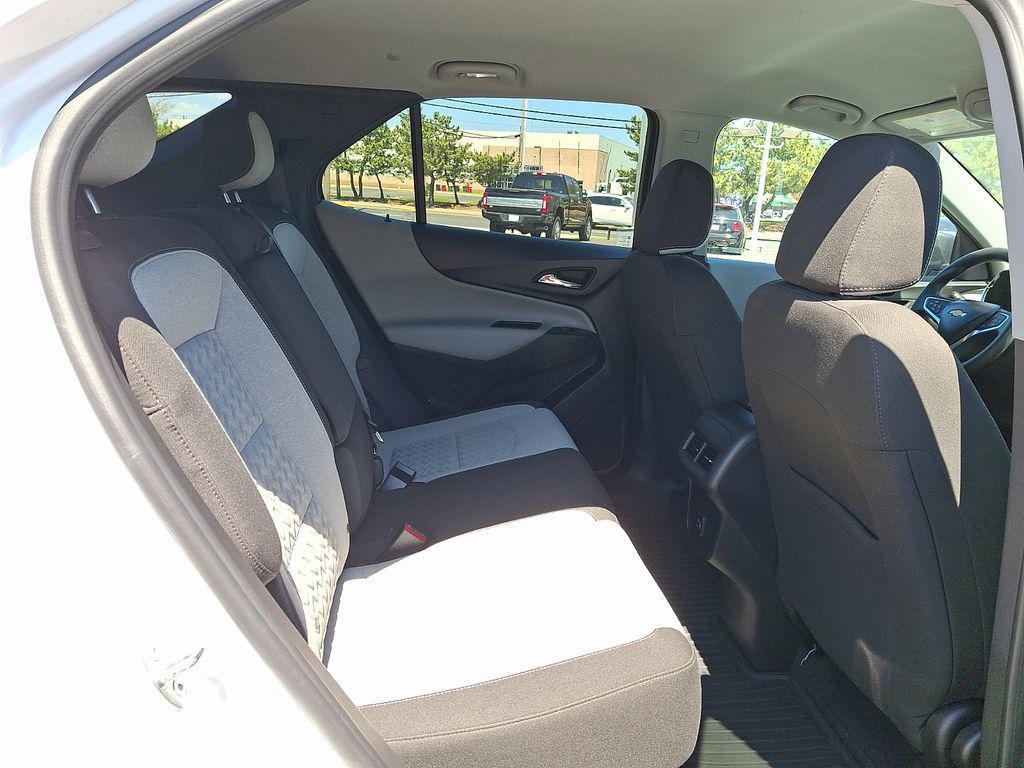 used 2023 Chevrolet Equinox car, priced at $20,996