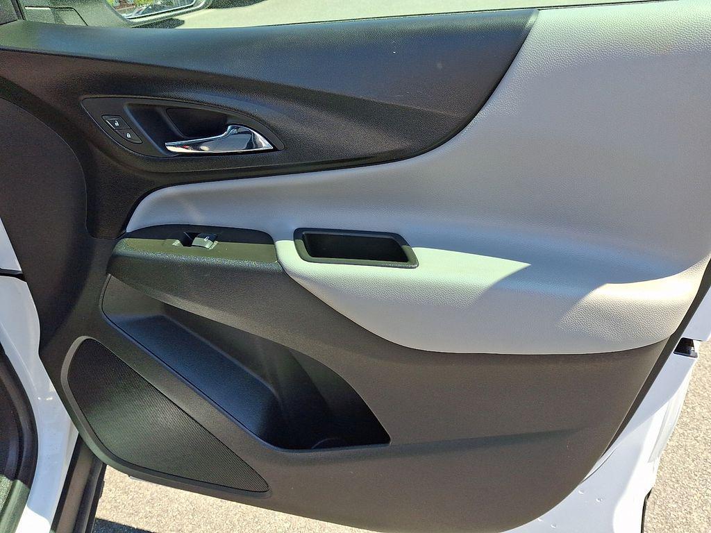 used 2023 Chevrolet Equinox car, priced at $20,996