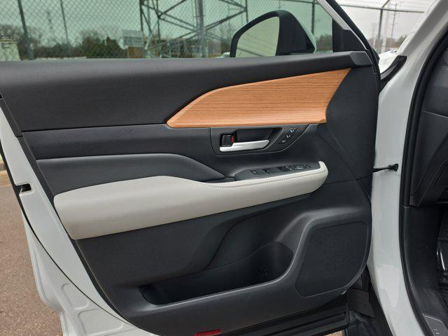 used 2026 Toyota Grand Highlander Hybrid car, priced at $57,999