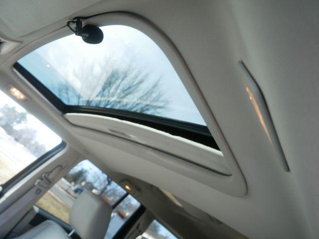 used 2006 Jeep Commander car, priced at $5,900