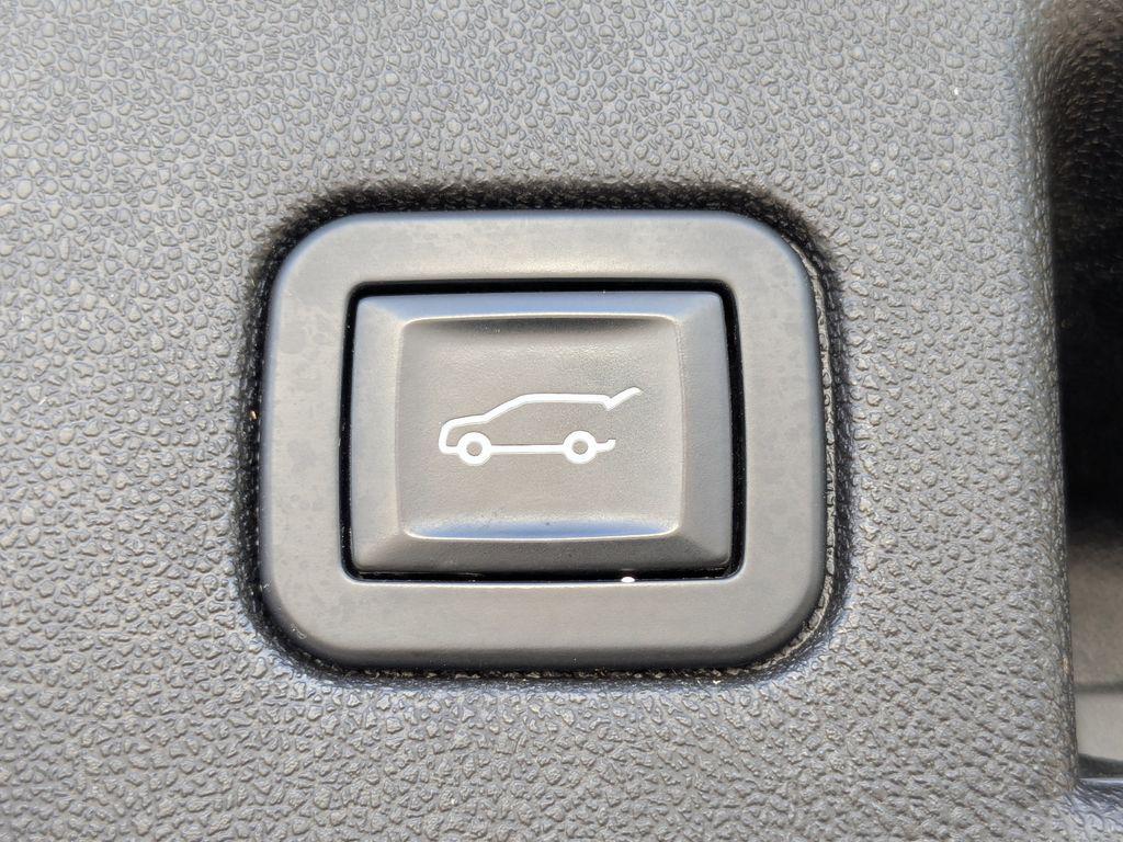 used 2018 Chevrolet Equinox car, priced at $9,999