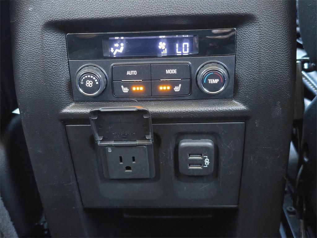 used 2020 Chevrolet Traverse car, priced at $20,999