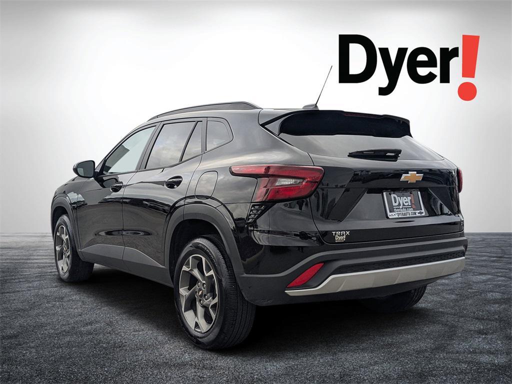 used 2025 Chevrolet Trax car, priced at $21,999