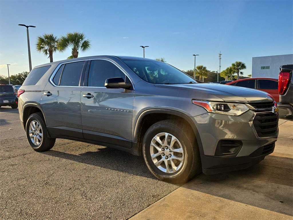 used 2021 Chevrolet Traverse car, priced at $17,999