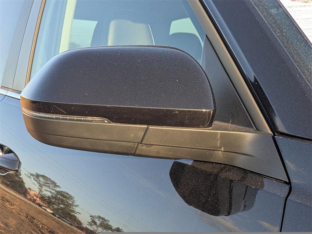 used 2021 Volkswagen Atlas car, priced at $17,999