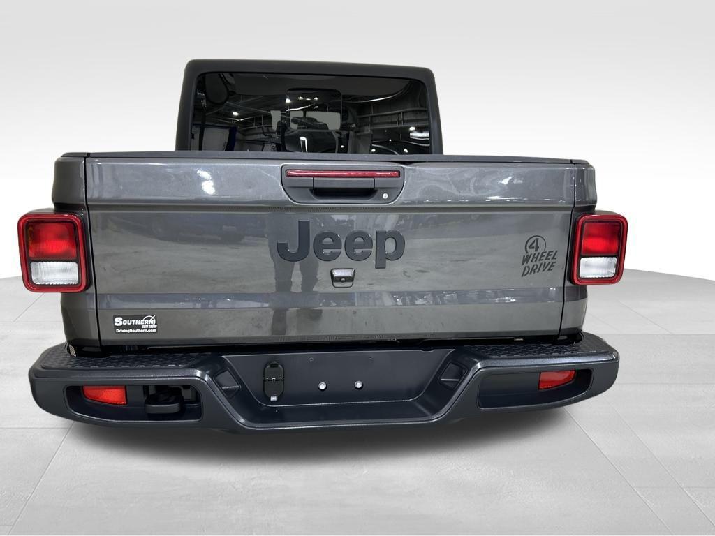 used 2022 Jeep Gladiator car, priced at $24,500