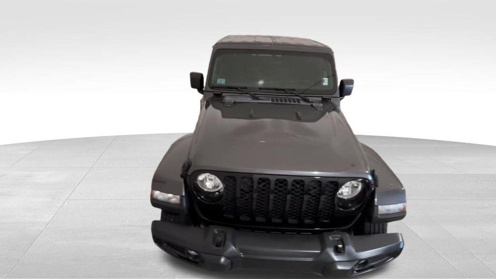 used 2022 Jeep Gladiator car, priced at $24,500