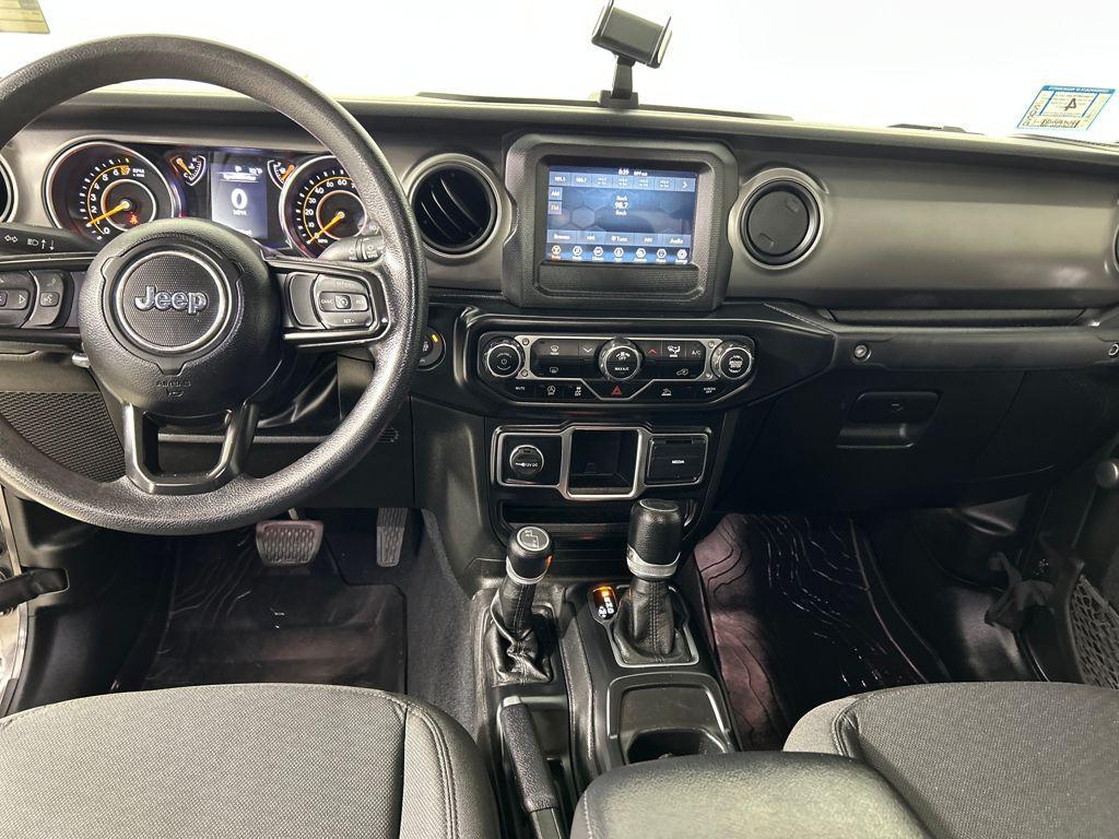 used 2022 Jeep Gladiator car, priced at $24,500