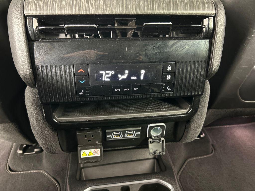 used 2024 Jeep Wagoneer car, priced at $41,888