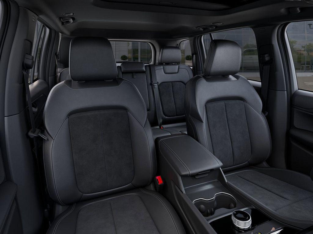 new 2025 Jeep Grand Cherokee car, priced at $48,375