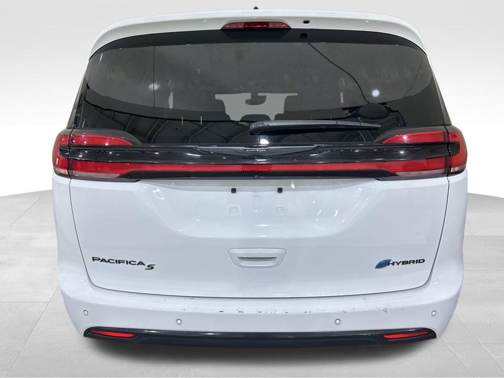 used 2024 Chrysler Pacifica Hybrid car, priced at $26,883