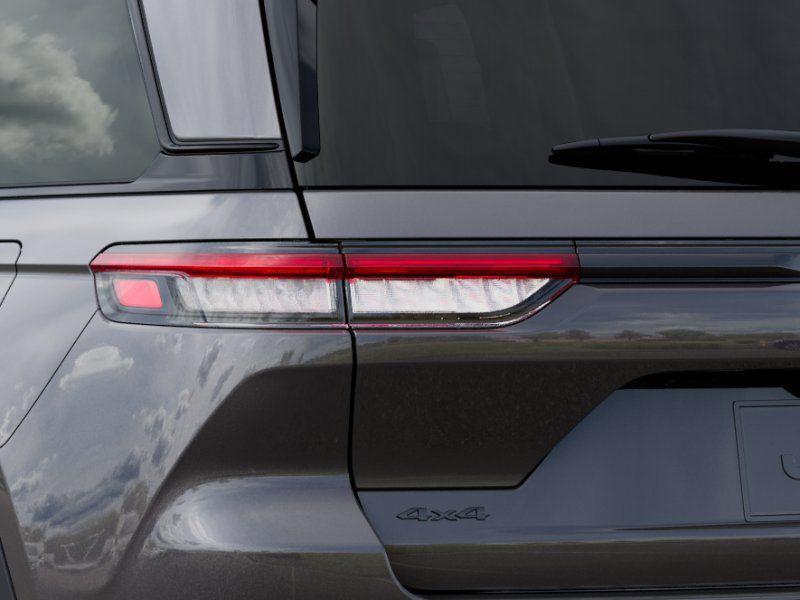 new 2025 Jeep Grand Cherokee car, priced at $49,370