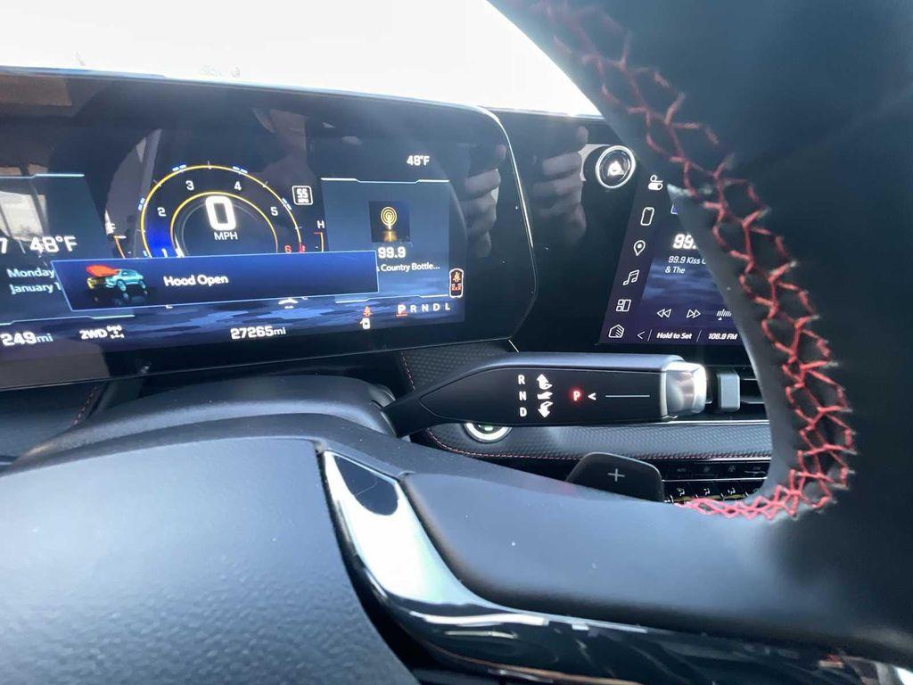 used 2025 Chevrolet Equinox car, priced at $31,990