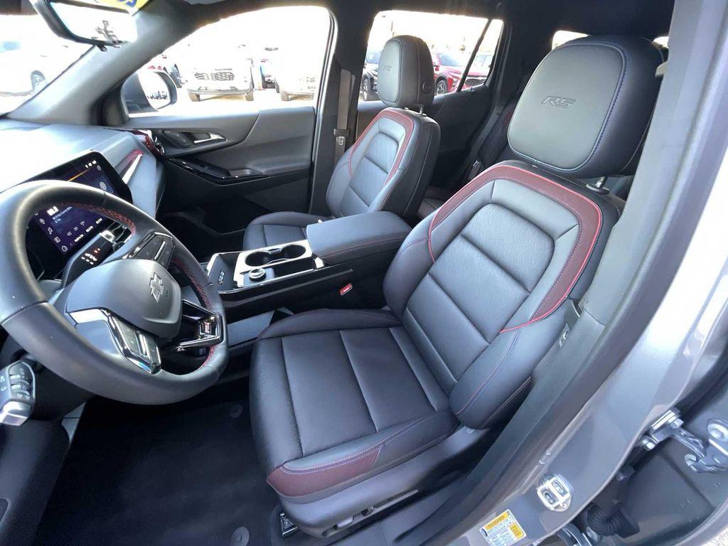 used 2025 Chevrolet Equinox car, priced at $31,990