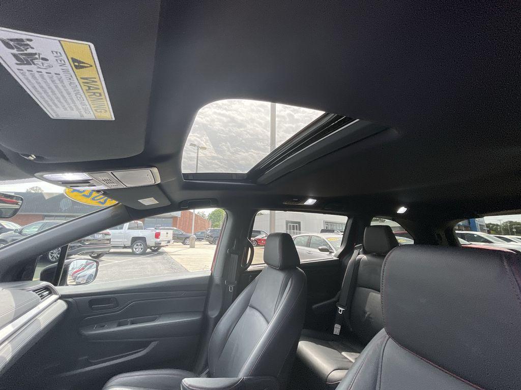 used 2024 Honda Odyssey car, priced at $37,489