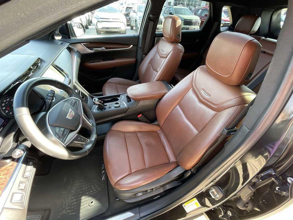 used 2020 Cadillac XT5 car, priced at $23,990