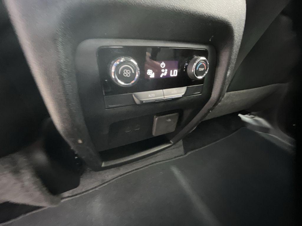 used 2024 Chevrolet Traverse car, priced at $37,990