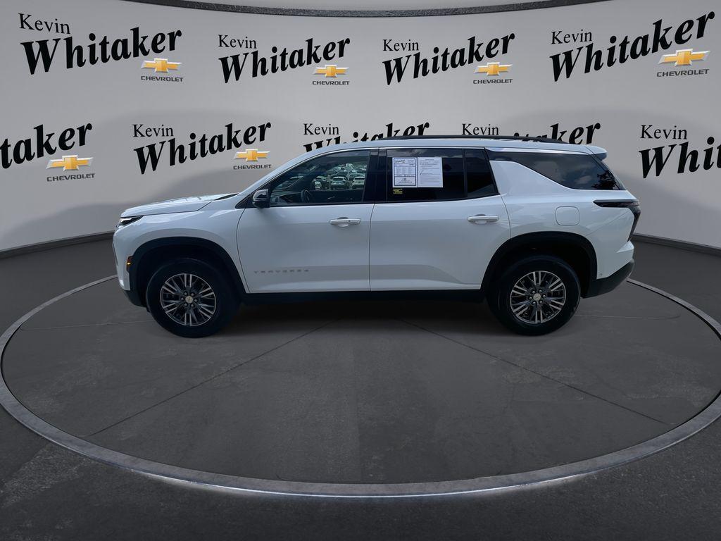 used 2024 Chevrolet Traverse car, priced at $37,990