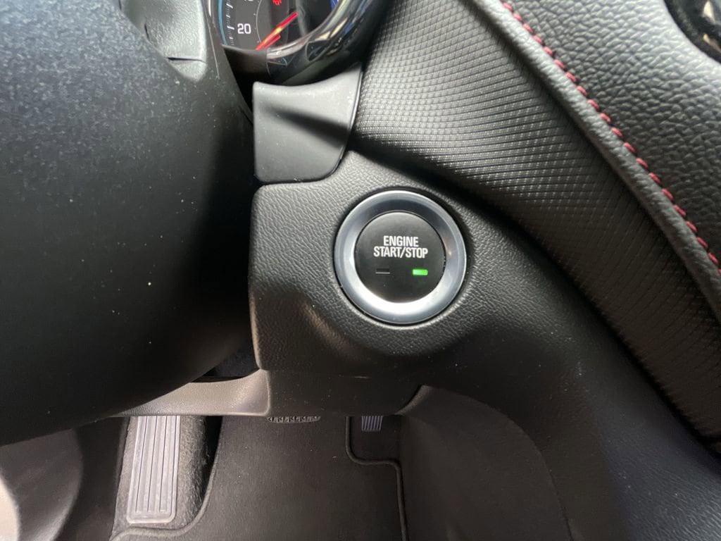 used 2024 Chevrolet Equinox car, priced at $25,990