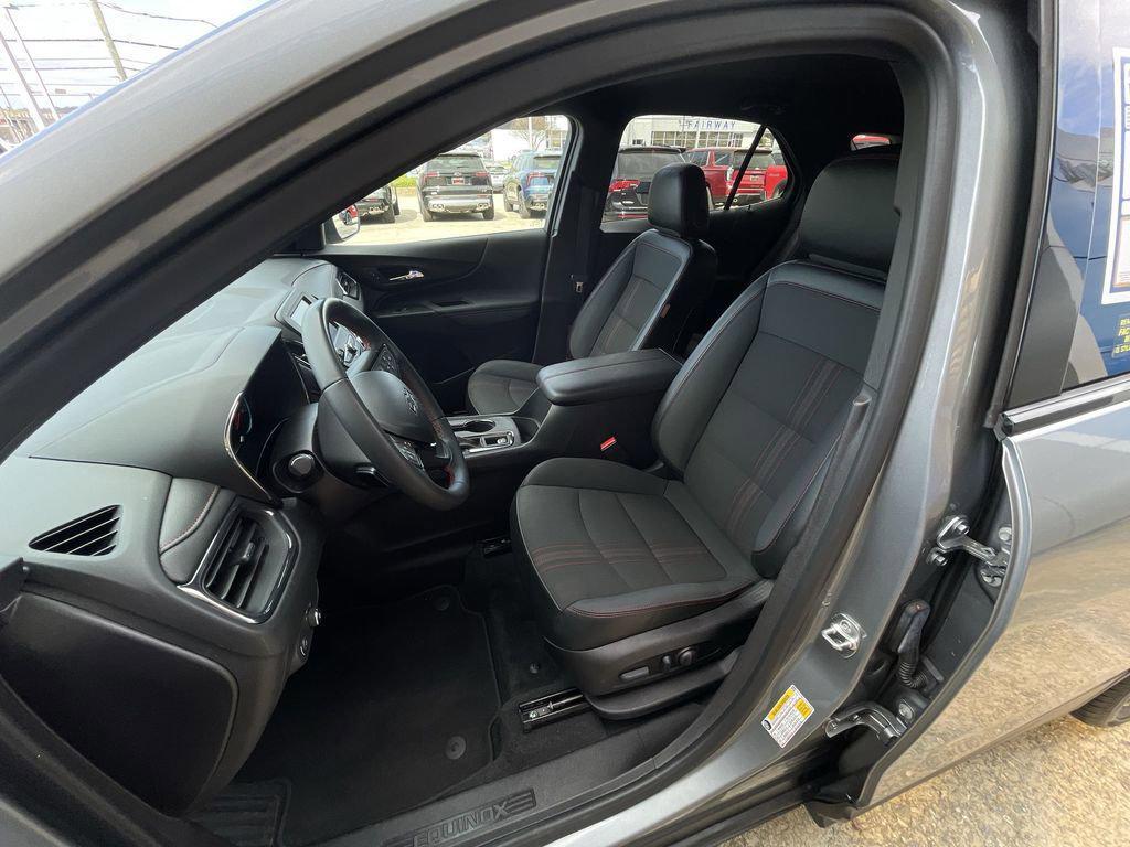 used 2024 Chevrolet Equinox car, priced at $25,990