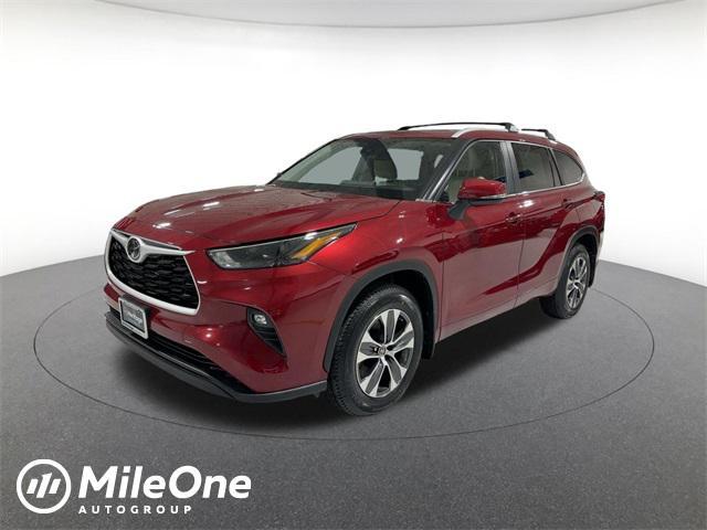 used 2023 Toyota Highlander car, priced at $35,777