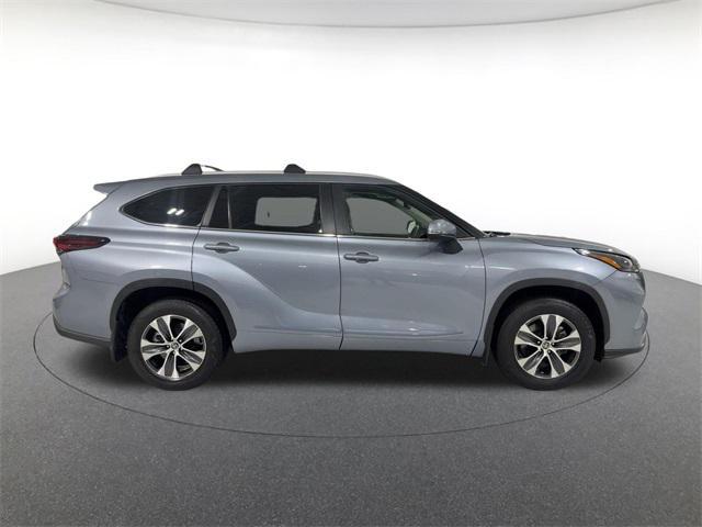 used 2024 Toyota Highlander car, priced at $39,777