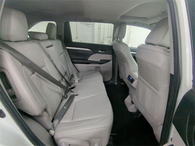 used 2018 Toyota Highlander car, priced at $20,900