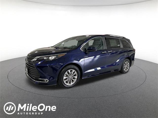 used 2024 Toyota Sienna car, priced at $37,800