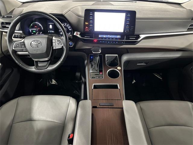 used 2024 Toyota Sienna car, priced at $37,200