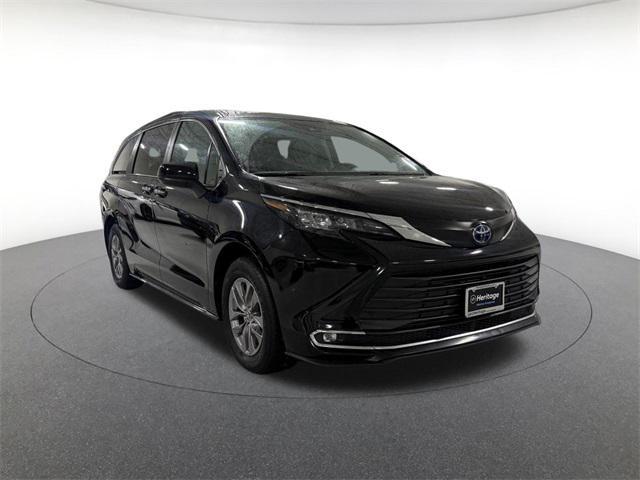 used 2024 Toyota Sienna car, priced at $37,000
