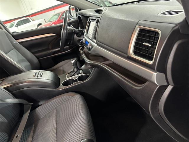 used 2016 Toyota Highlander car, priced at $11,000