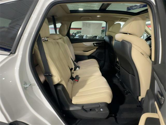 used 2025 Acura MDX car, priced at $45,900