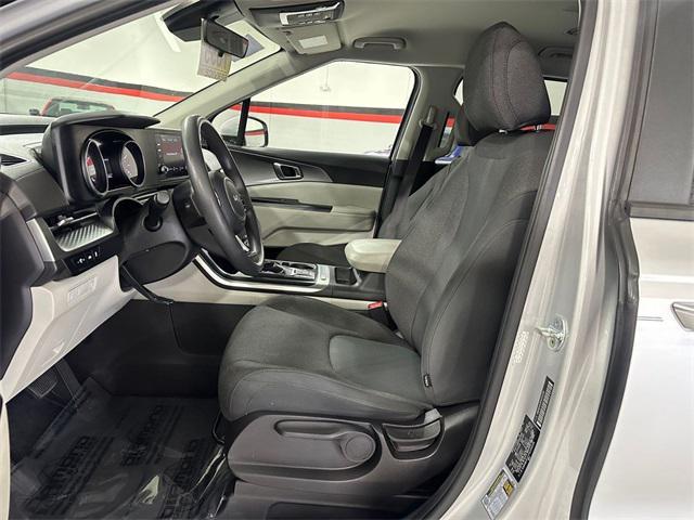 used 2023 Kia Carnival car, priced at $29,700