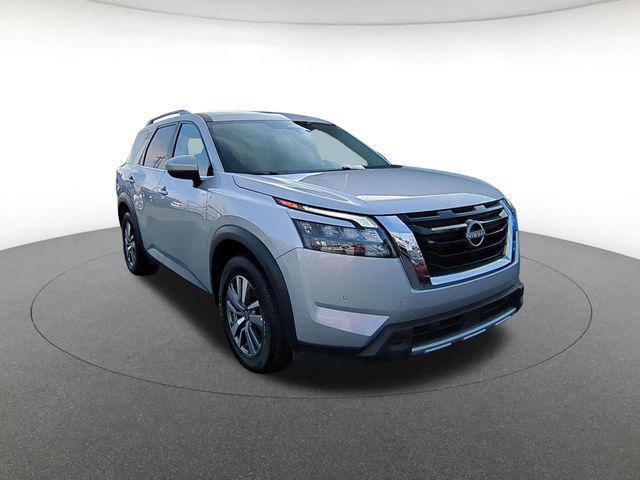 used 2025 Nissan Pathfinder car, priced at $34,777