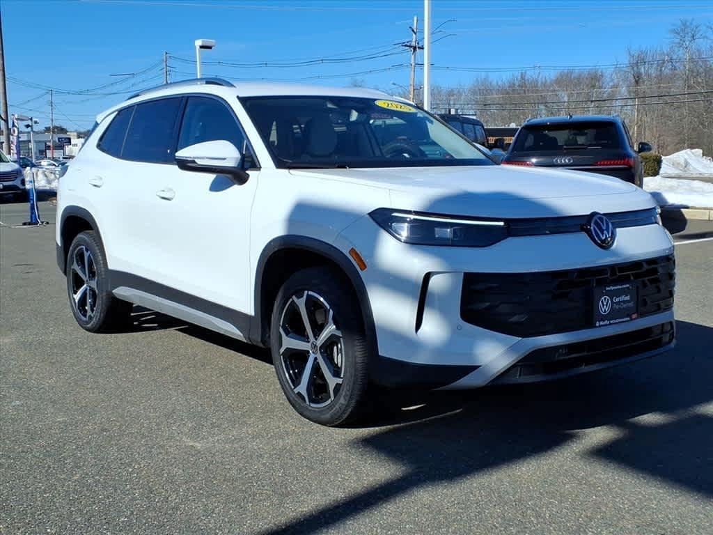 used 2025 Volkswagen Tiguan car, priced at $29,994