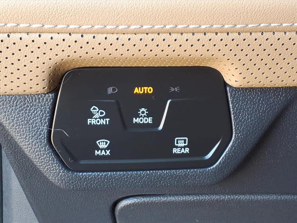 used 2025 Volkswagen Atlas Cross Sport car, priced at $34,994