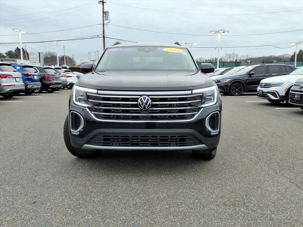 used 2025 Volkswagen Atlas car, priced at $33,972